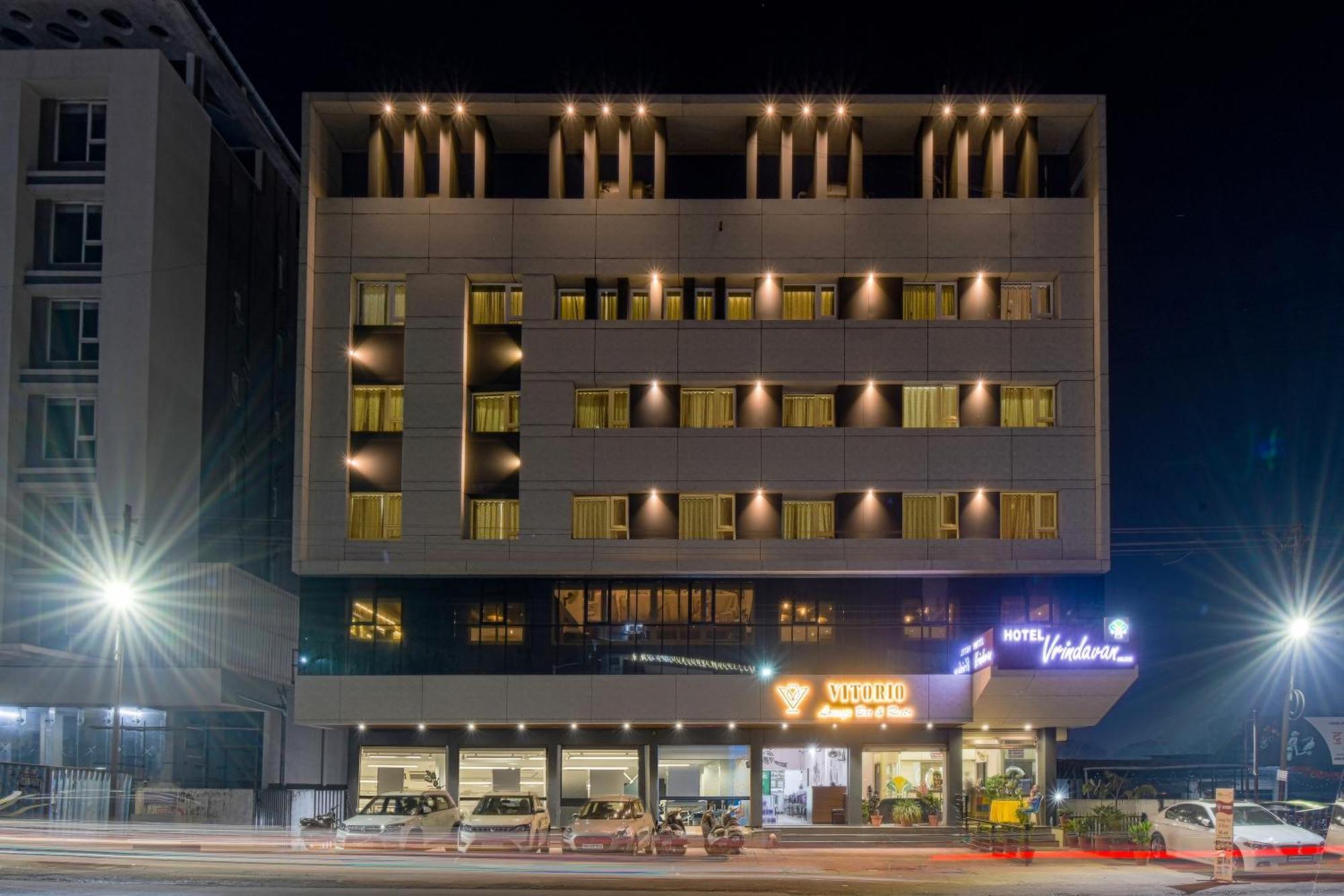 Hotel Vrindavan Deluxe Colhapur Exterior foto