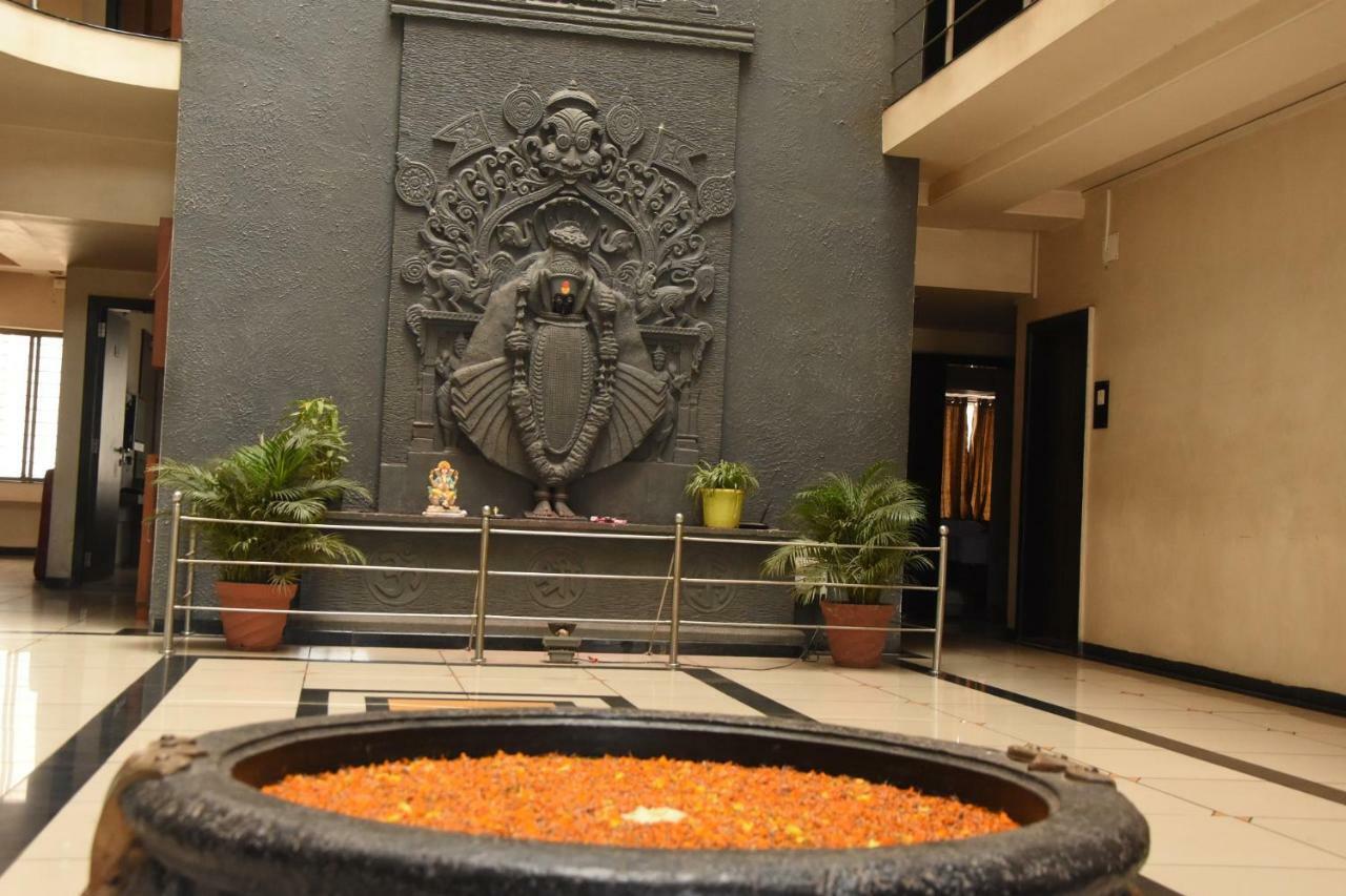 Hotel Vrindavan Deluxe Colhapur Exterior foto