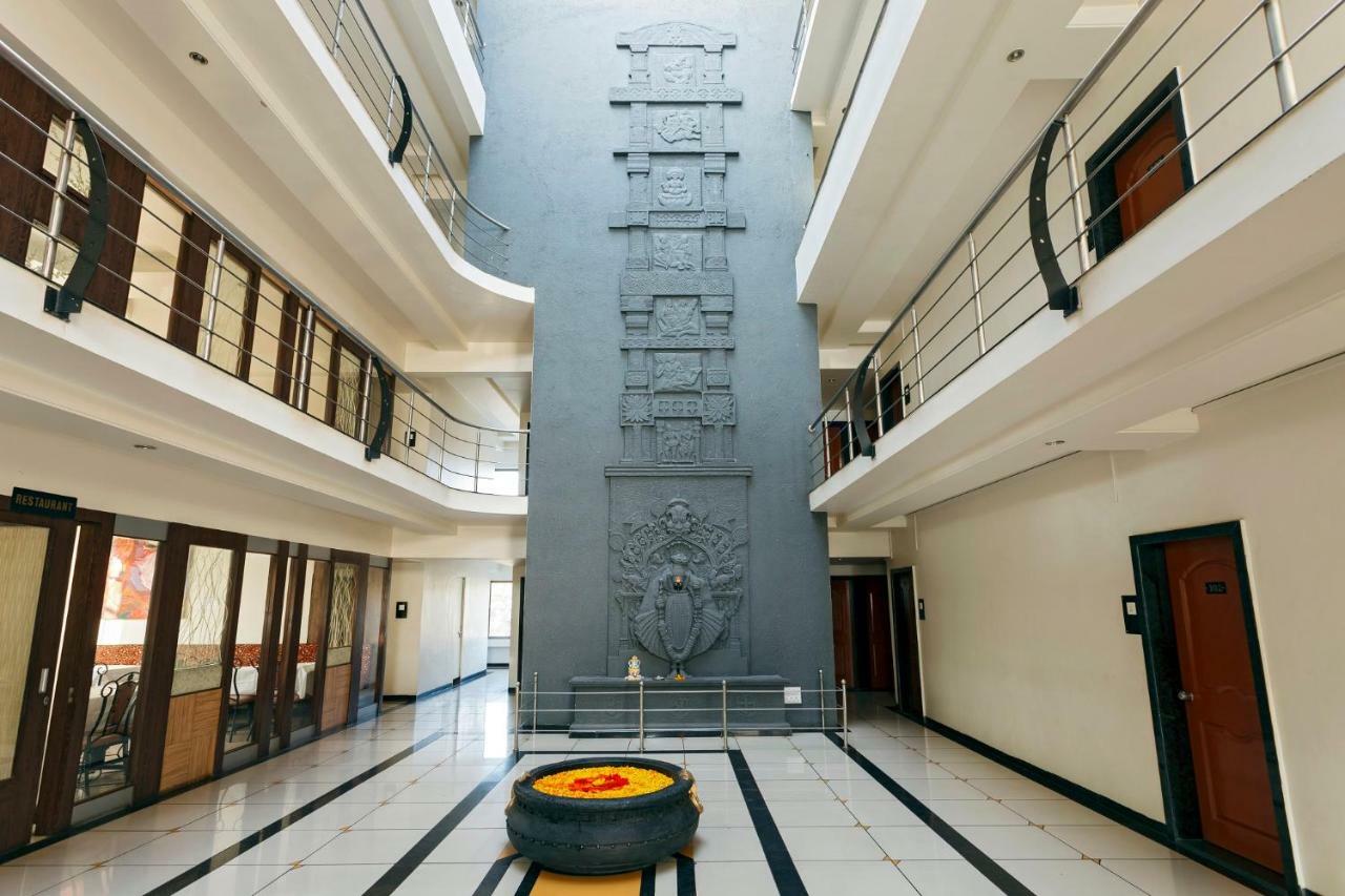 Hotel Vrindavan Deluxe Colhapur Exterior foto